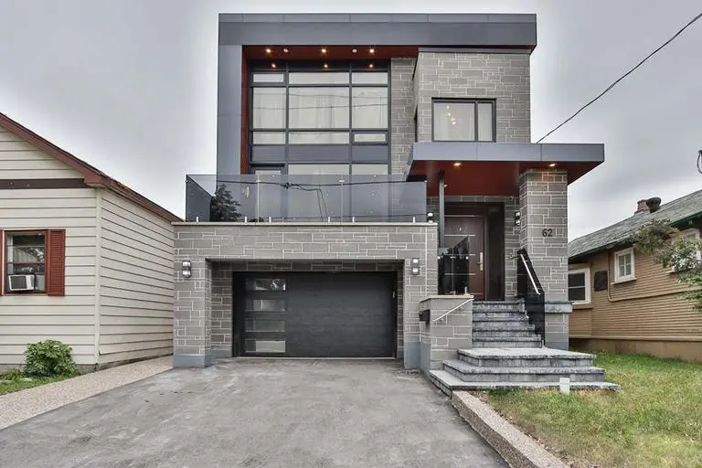 62 Thirtieth St Etobicoke
